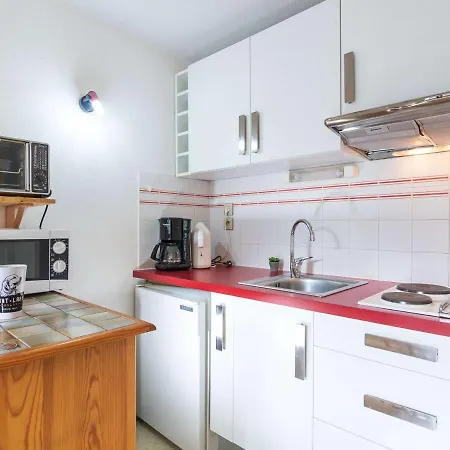 Pour 6 à Saint-lary Avec Balcon Et Parking - Fr-1-296-446 *