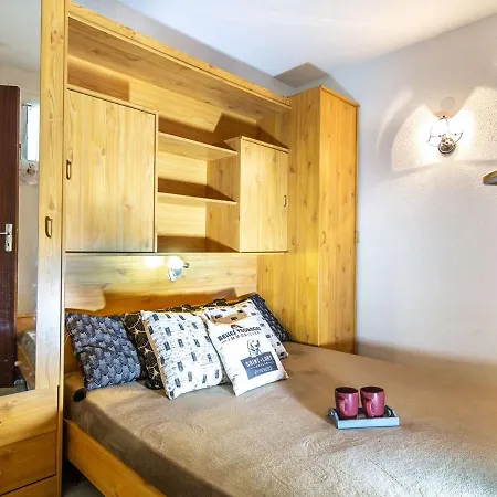 Pour 6 A Saint-lary Avec Balcon Et Parking - Fr-1-296-446 Lejlighed