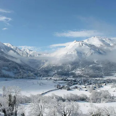 Pour 6 à Saint-lary Avec Balcon Et Parking - Fr-1-296-446 Appartement